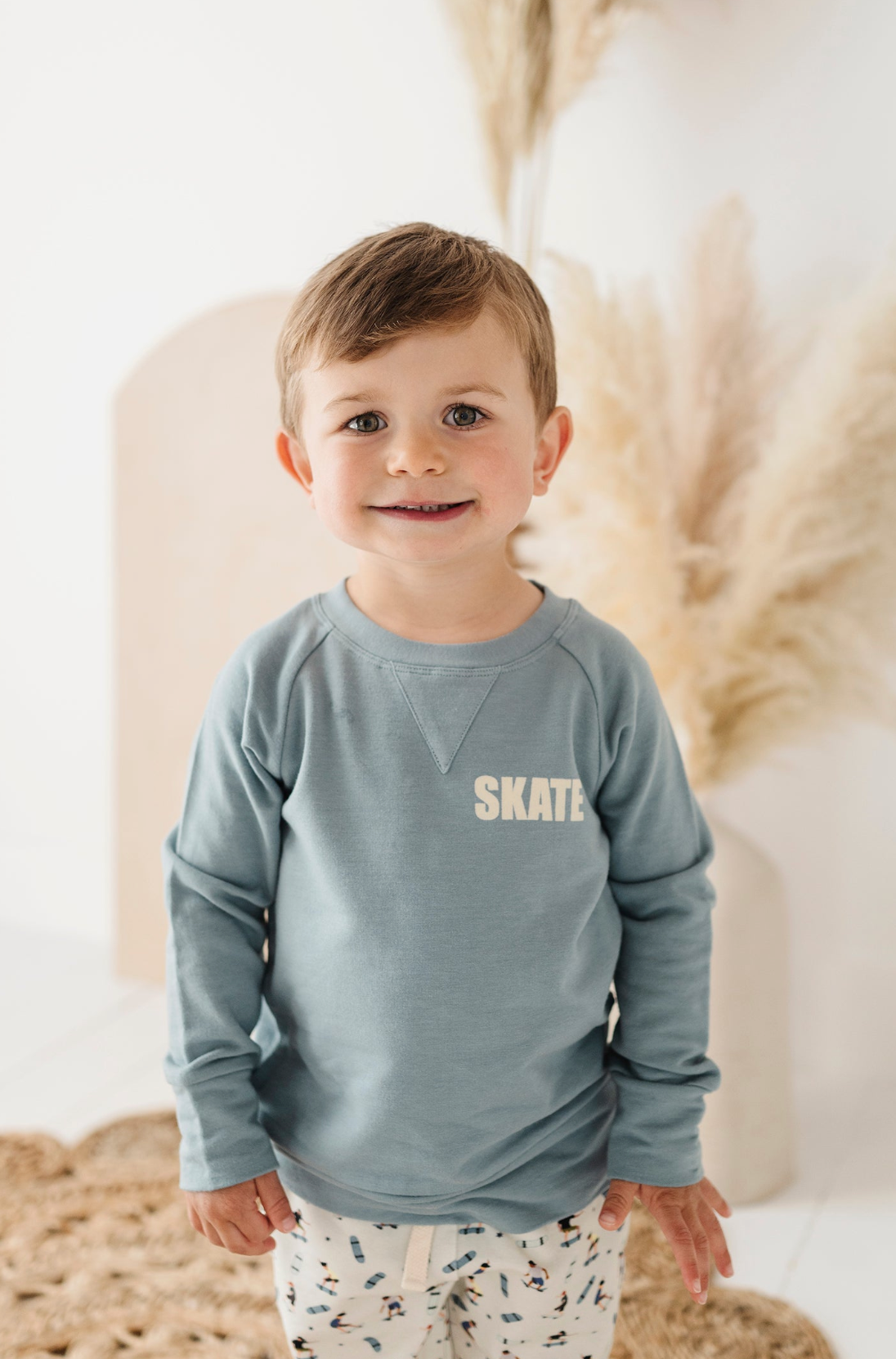 Kid Raglan Sweatshirt In Ruff Ruff Babysprouts
