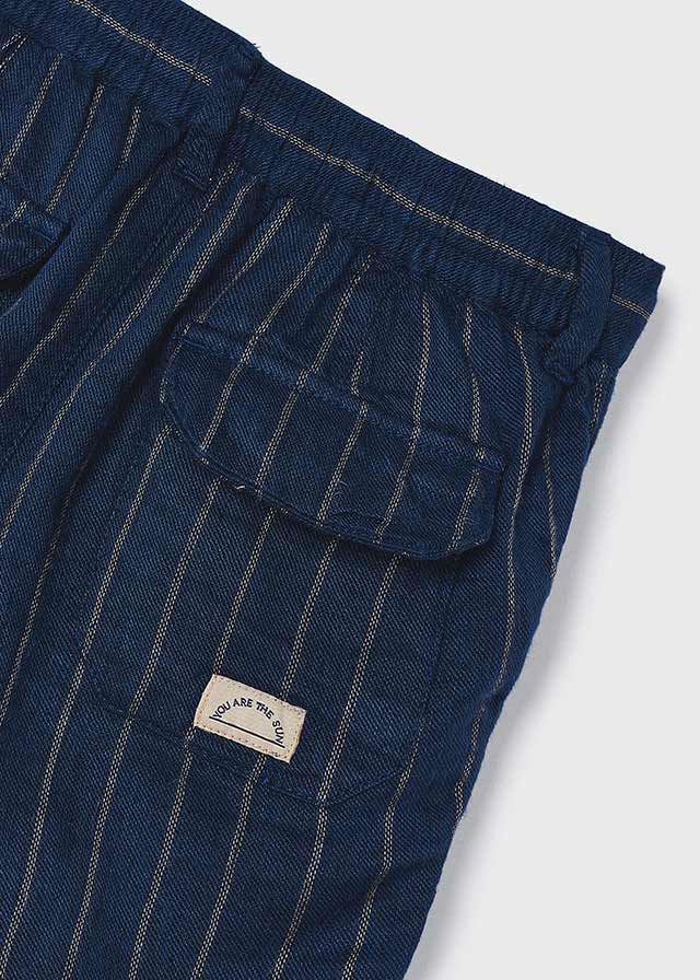 Linen Shorts in Navy