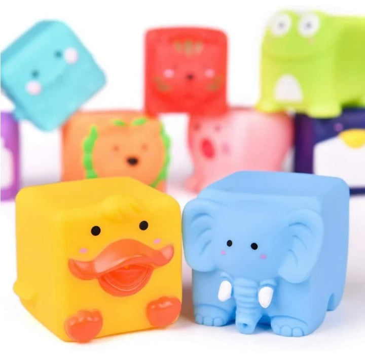 12 Piece Bath Toy Set: Animal Squirters