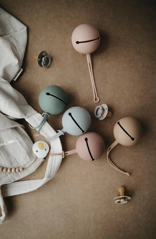 Silicone Pacifier Holder Case (Mauve) Mushie