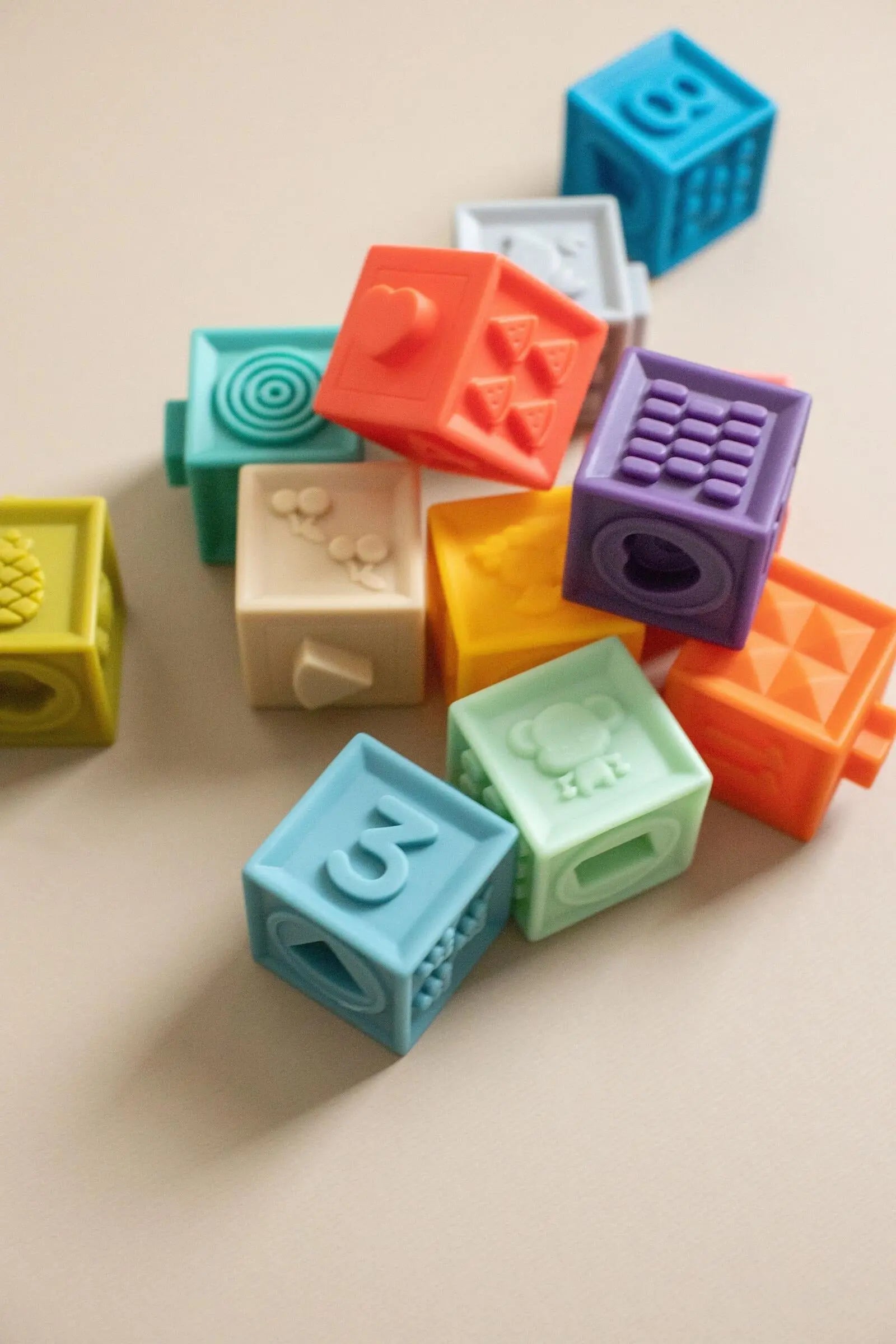 Building Block Teether & Bath Toy three hearts modern