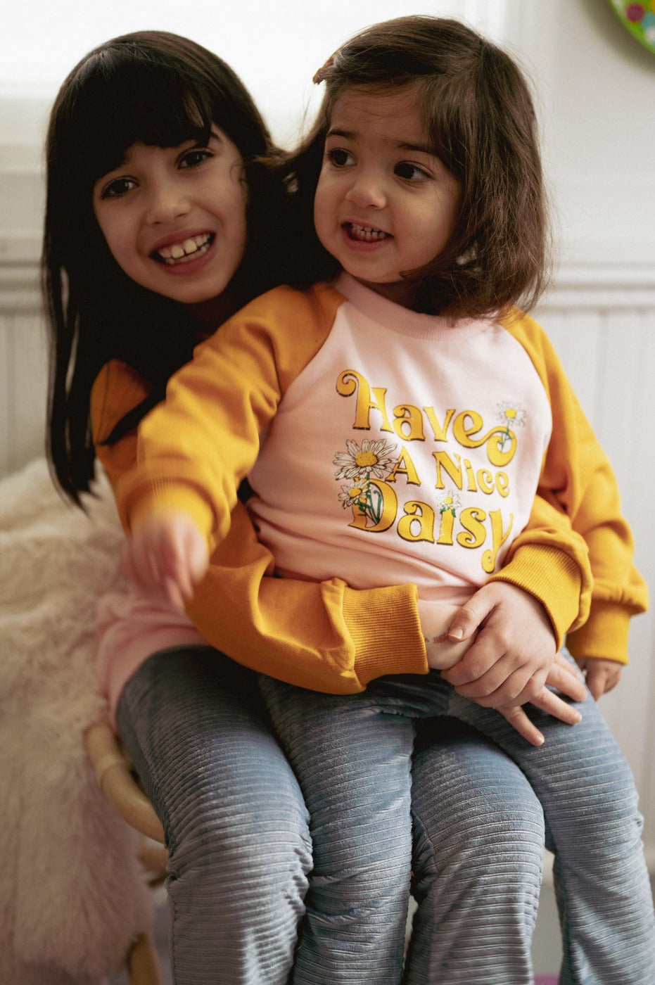 Kid Have a Nice Daisy Retro Raglan French Terry STRAWBERRY JAM